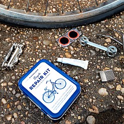Kit ripara biciclette tascabile di emergenza