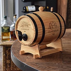 Botte di legno per servire vino o whisky