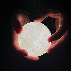 Lampada luna: la più bella lampada a forma di luna in versione mini