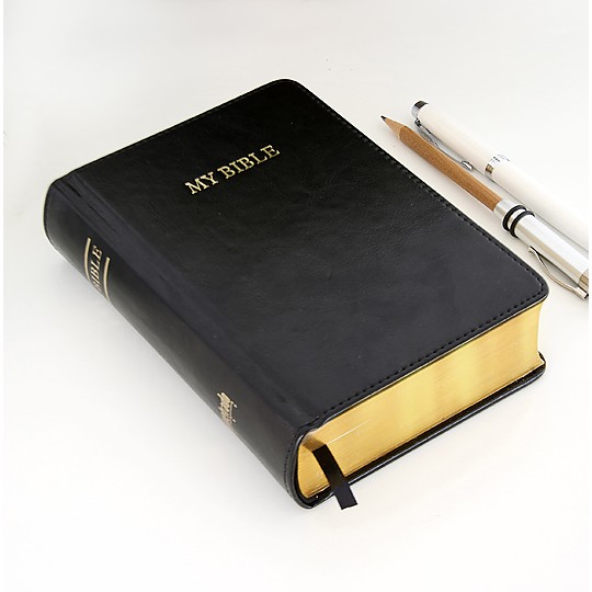 La mia Bibbia: il libretto di 1.280 pagine