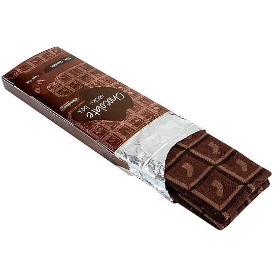 È confezionato in una scatola che assomiglia alla confezione di una barretta di cioccolato.