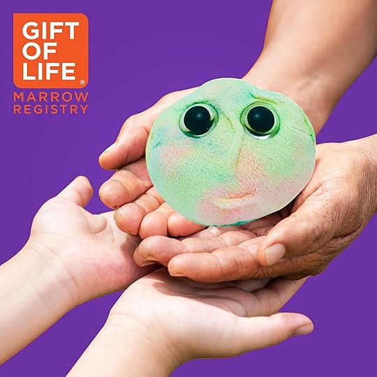 Parte del ricavato va a Gift of Life, per aiutare le persone malate a trovare un donatore.