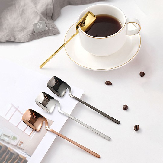 Set di 4 cucchiaini da caffè di design
