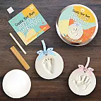 Include i materiali e gli strumenti necessari
