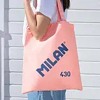 Realizzato in poliestere 
