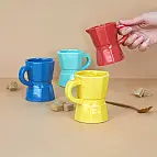Set di tazze da caffè a forma di caffettiera