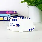 Realizzato in silicone, è morbido e liscio.