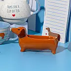 Realizzato in porcellana e dipinto a mano