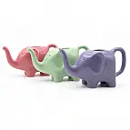 Disponibile in tre tonalità pastello: rosa, verde e viola.