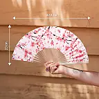 Dimensioni da aperto: 42,5 cm di lunghezza x 23 cm di altezza