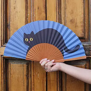 Ventaglio originale con gatto sdraiato