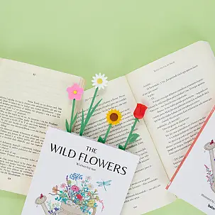 Originale segnalibro a forma di fiore