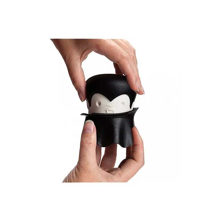 Girare la testa di Gracula per schiacciare l'aglio