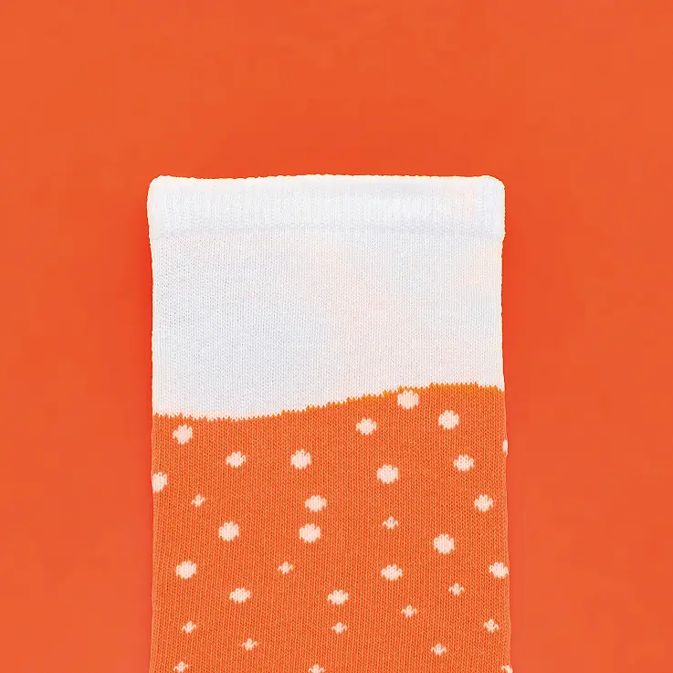 Lavare in lavatrice a una temperatura massima di 30°C con ciclo delicato.