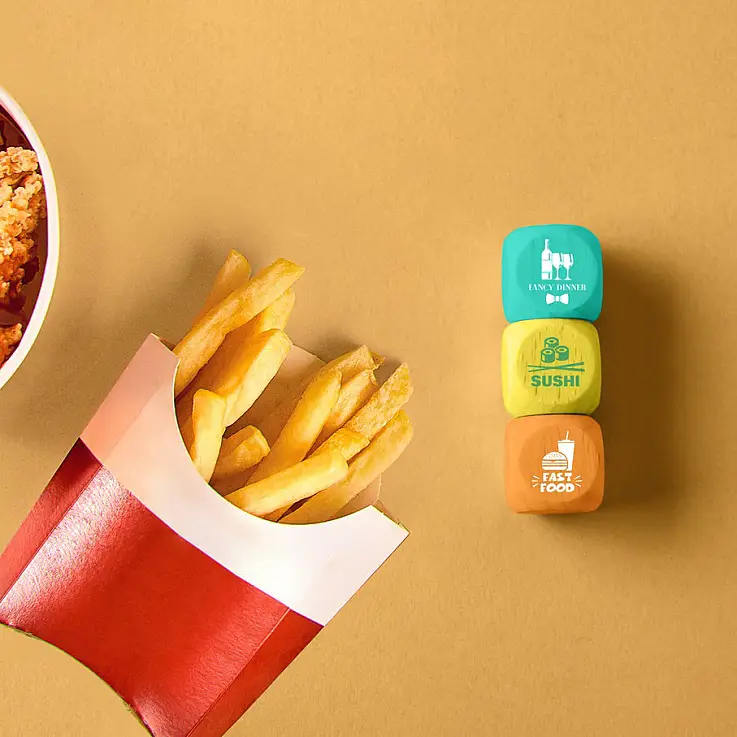 Un set di dadi che sceglie il cibo per voi.