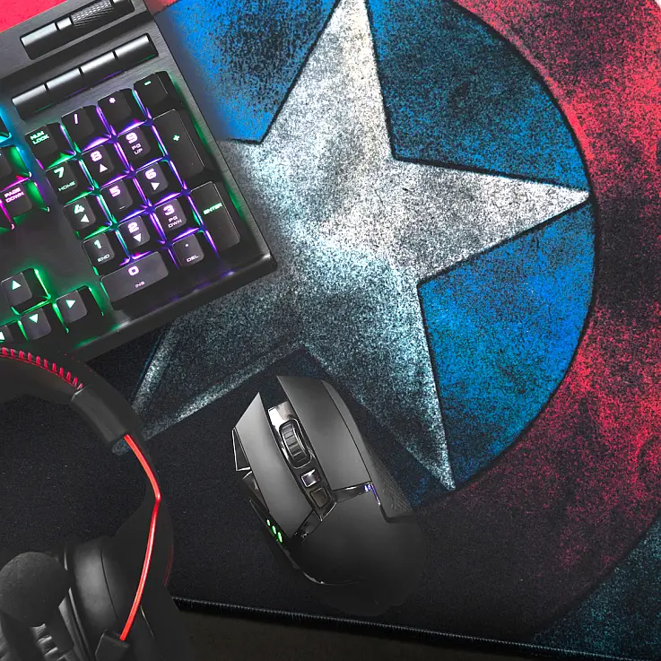 Mousepad XXL con scudo di Capitan America