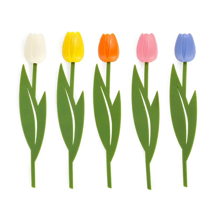 Disponibile in cinque colori