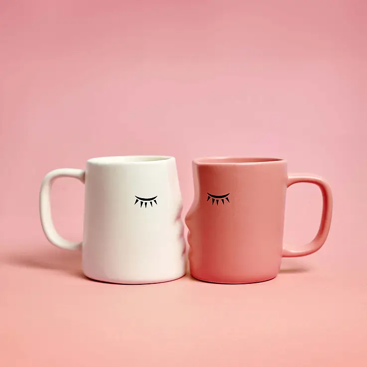 Coppia di tazze da bacio