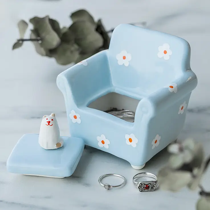 Scatola di gioielli originale a forma di divano con gattino
