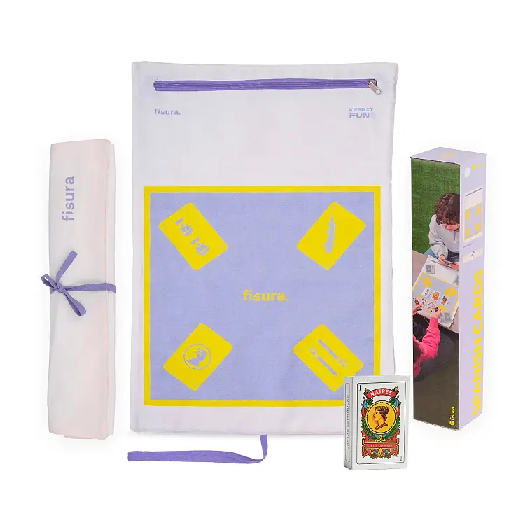 Include: 1 mazzo di carte spagnolo e un tabellone arrotolabile